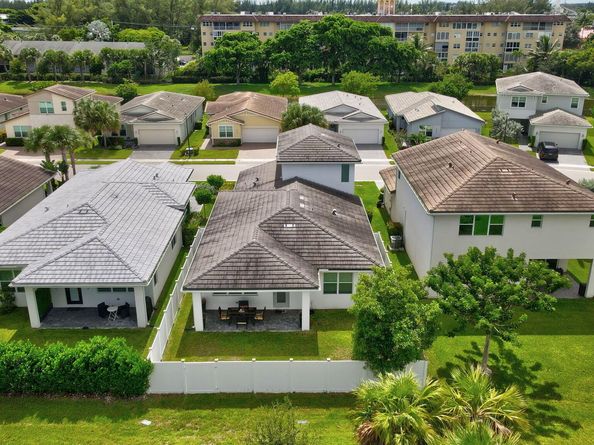 4186 Marina Way, Deerfield Beach FL 33064