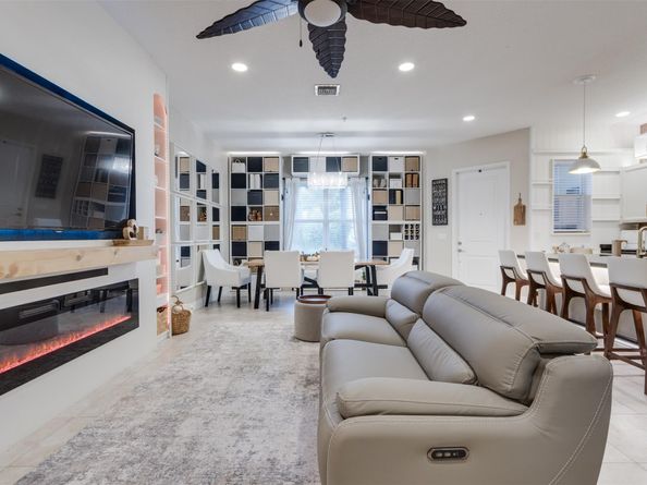 12467 NW 17th Ct, Pembroke Pines FL 33028