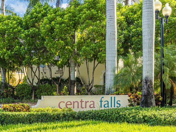 12467 NW 17th Ct, Pembroke Pines FL 33028