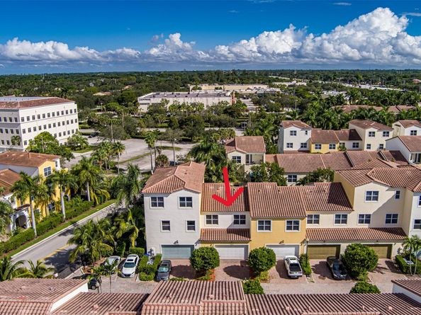 12467 NW 17th Ct, Pembroke Pines FL 33028