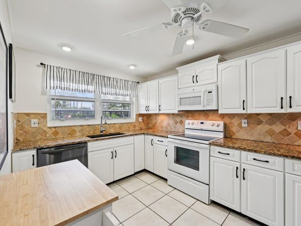 3224 S Ocean Boulevard 110B, Highland Beach FL 33487