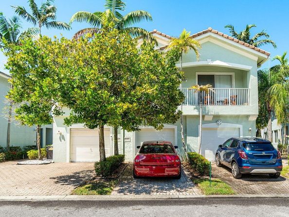 3263 Laurel Ridge Circle, Riviera Beach FL 33404