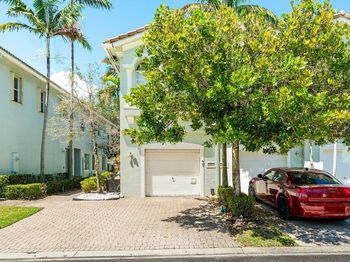 3263 Laurel Ridge Circle