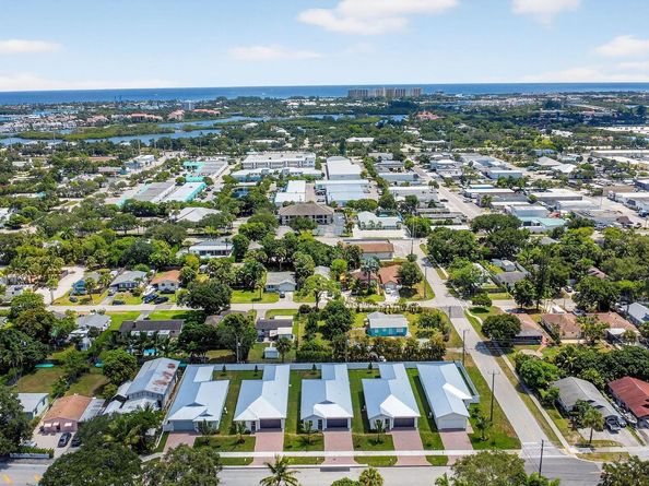 601 N Loxahatchee Drive, Jupiter FL 33458