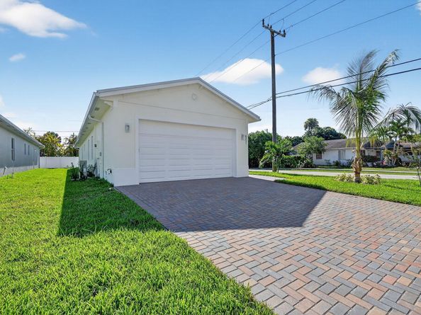 601 N Loxahatchee Drive, Jupiter FL 33458