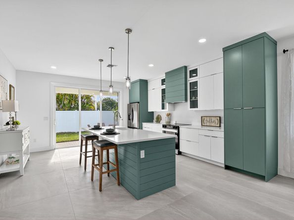 601 N Loxahatchee Drive, Jupiter FL 33458