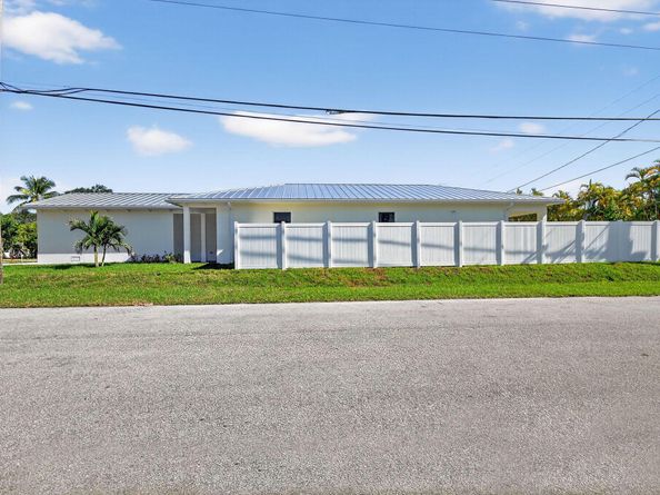 601 N Loxahatchee Drive, Jupiter FL 33458