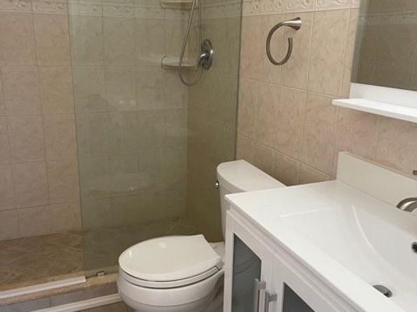 2731 NE 14th Street Cswy 103, Pompano Beach FL 33062