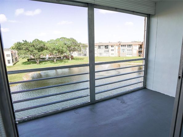 9601 Sunrise Lakes Blvd 311, Sunrise FL 33322