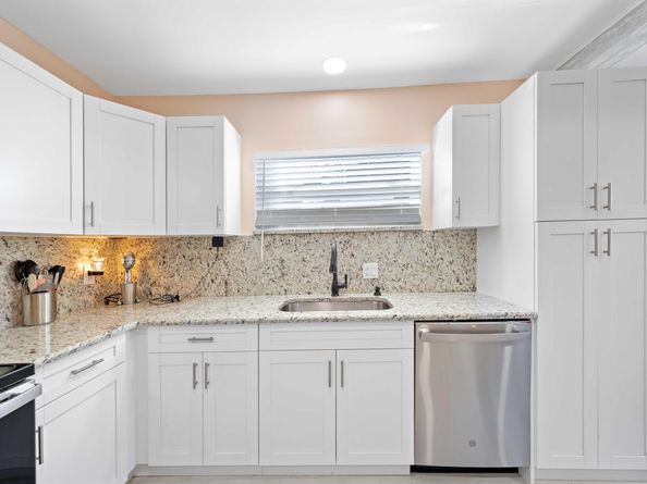 907 N A Street, Lake Worth Beach FL 33460