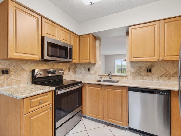 7286 Huntington Lane 103, Delray Beach FL 33446