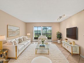 7286 Huntington Lane 103, Delray Beach FL 33446