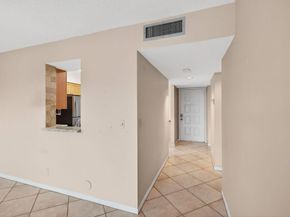 7286 Huntington Lane 103, Delray Beach FL 33446