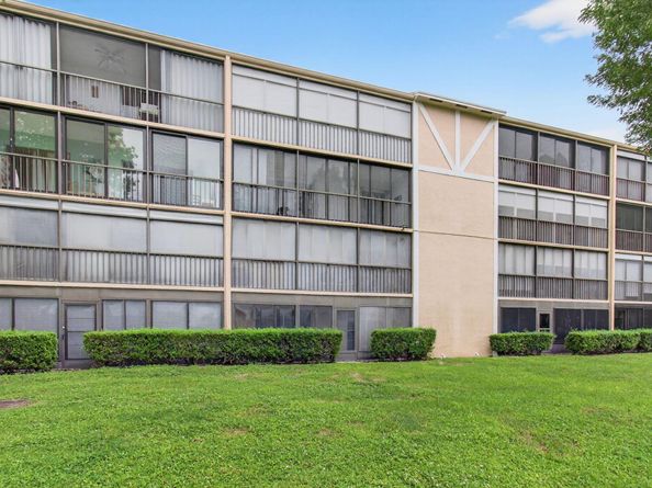 7286 Huntington Lane 103, Delray Beach FL 33446