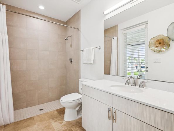 63 Isle Of Venice Dr 63, Fort Lauderdale FL 33301