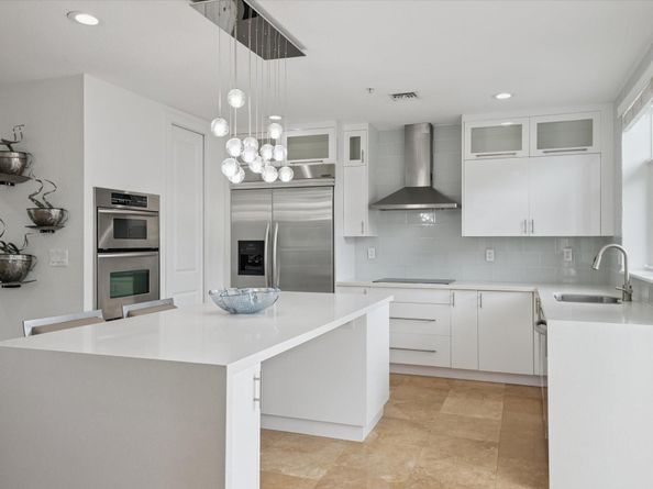 63 Isle Of Venice Dr 63, Fort Lauderdale FL 33301