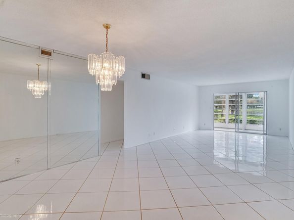 2305 Lucaya Lane G1, Coconut Creek FL 33066