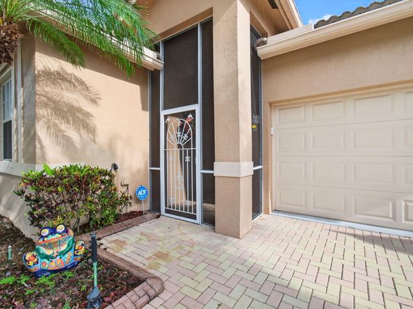 9523 Sandpiper Lane, West Palm Beach FL 33411