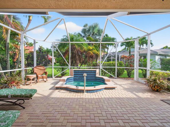 9523 Sandpiper Lane, West Palm Beach FL 33411