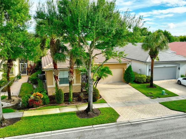 9523 Sandpiper Lane, West Palm Beach FL 33411