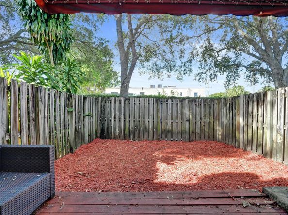 3305 NW 29th Ct, Lauderdale Lakes FL 33311