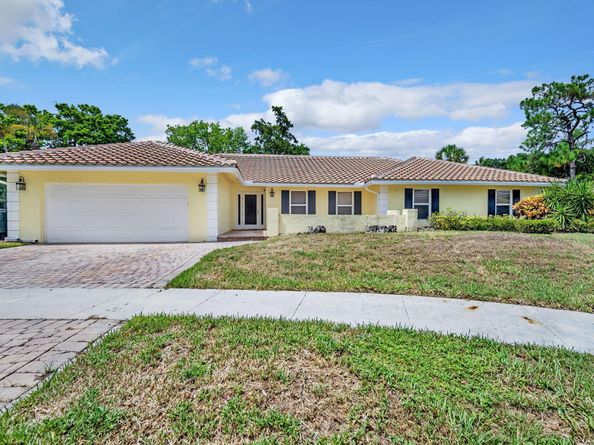 6935 Corto Circle, Boca Raton FL 33433