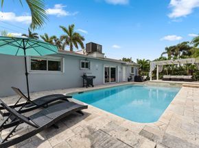 1243 Garfield, Hollywood FL 33019