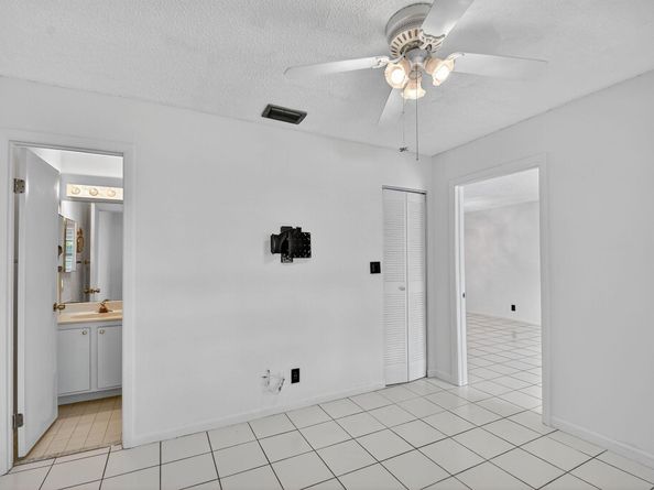 126 Lake Rebecca Drive H, West Palm Beach FL 33411