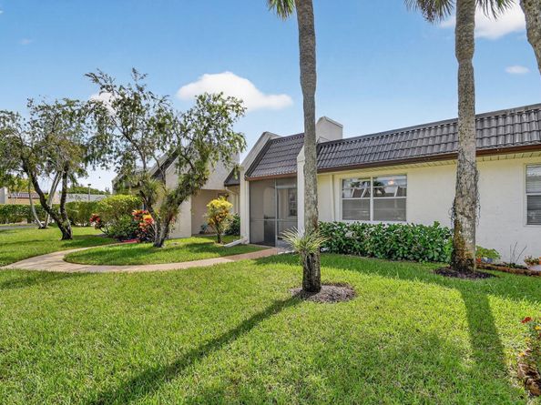126 Lake Rebecca Drive H, West Palm Beach FL 33411