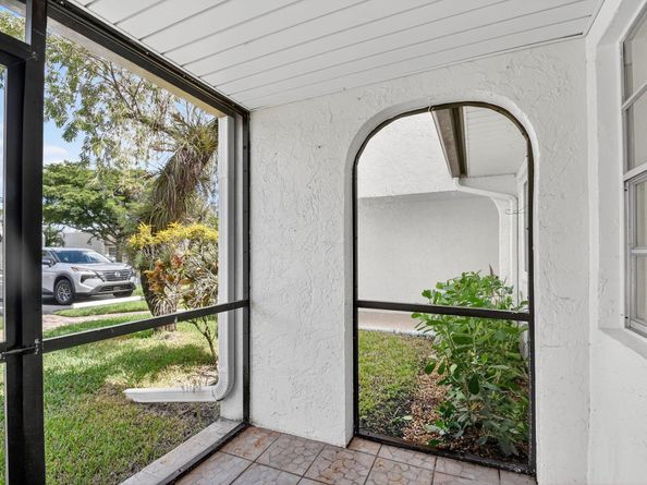 126 Lake Rebecca Drive H, West Palm Beach FL 33411