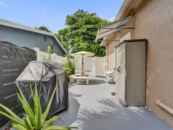 1660 SW 29th Ave, Fort Lauderdale FL 33312
