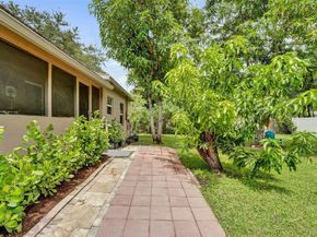 1660 SW 29th Ave, Fort Lauderdale FL 33312