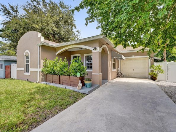 1660 SW 29th Ave, Fort Lauderdale FL 33312