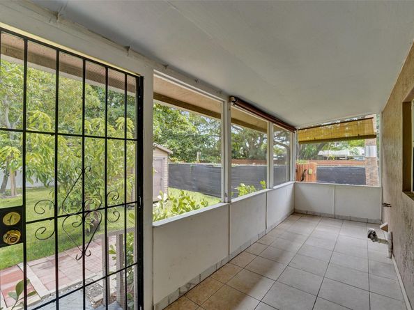 1660 SW 29th Ave, Fort Lauderdale FL 33312