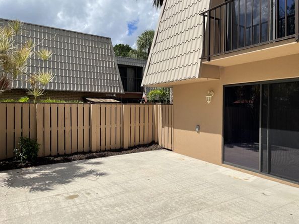 6608 66th Way, West Palm Beach FL 33409