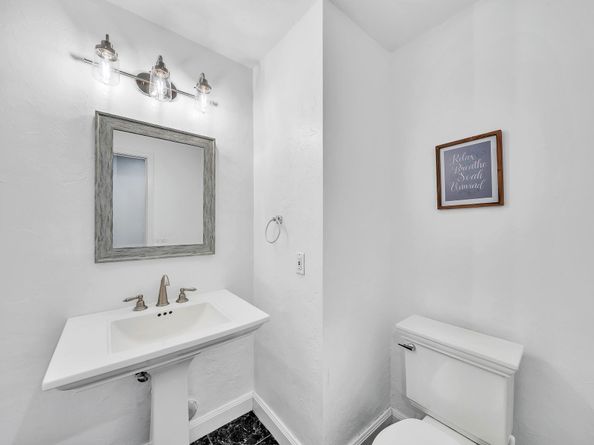 303 NW 105th Ter, Coral Springs FL 33071