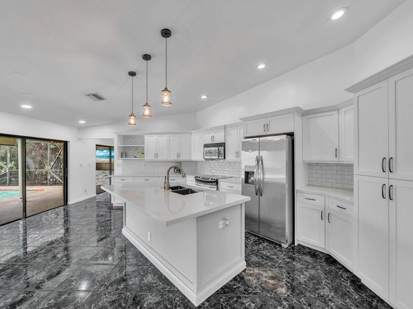 303 NW 105th Ter, Coral Springs FL 33071