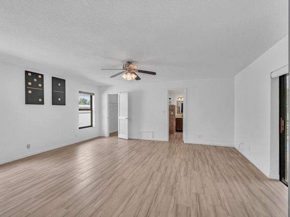 303 NW 105th Ter, Coral Springs FL 33071