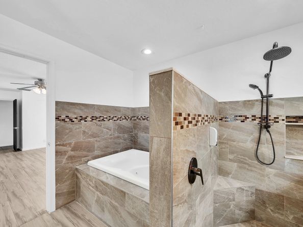 303 NW 105th Ter, Coral Springs FL 33071