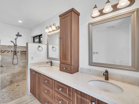303 NW 105th Ter, Coral Springs FL 33071