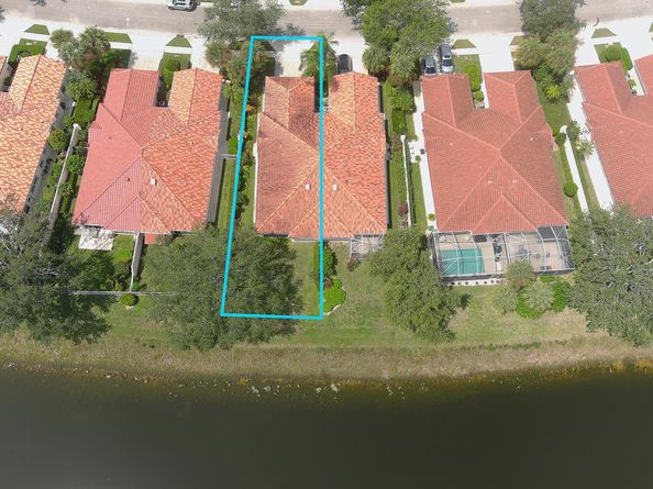 2718 Livingston Lane, West Palm Beach FL 33411