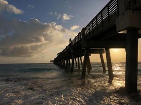 811 Oak Harbour Drive, Juno Beach FL 33408