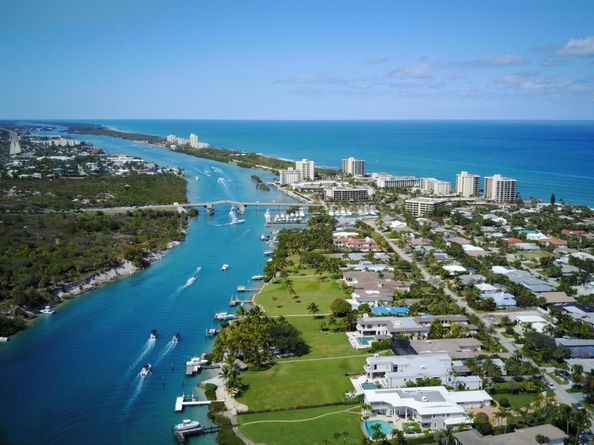 811 Oak Harbour Drive, Juno Beach FL 33408