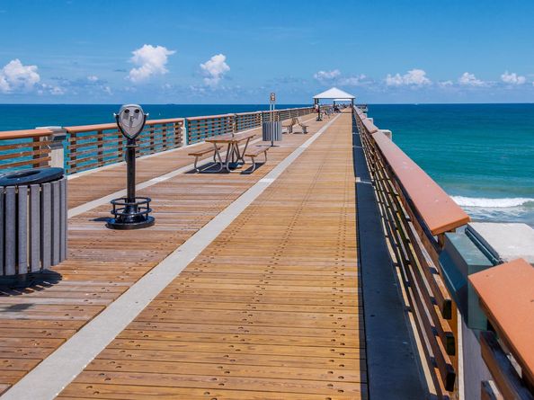 811 Oak Harbour Drive, Juno Beach FL 33408