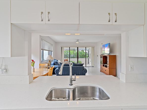 811 Oak Harbour Drive, Juno Beach FL 33408