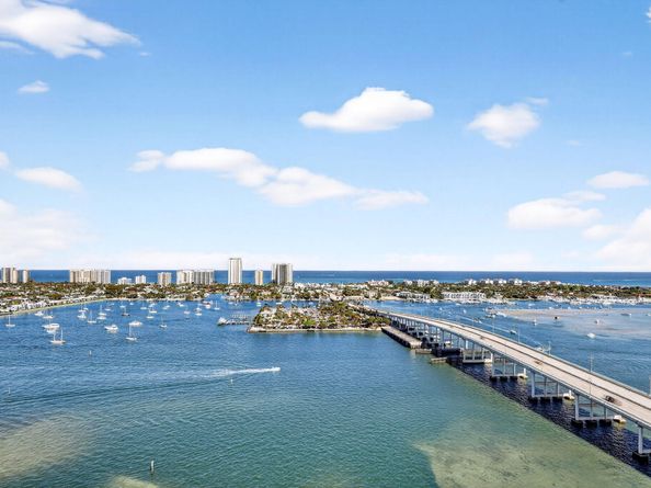 2640 Lake Shore Drive 2608, Riviera Beach FL 33404