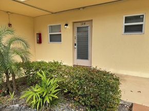 351 Cambridge Road 104, Hollywood FL 33024