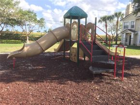Undisclosed Address #A12002399, North Lauderdale FL 33068