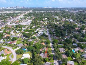 2869 SW 13th Court, Fort Lauderdale FL 33312