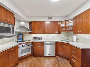 3500 Mystic Pointe Drive 1407, Aventura FL 33180